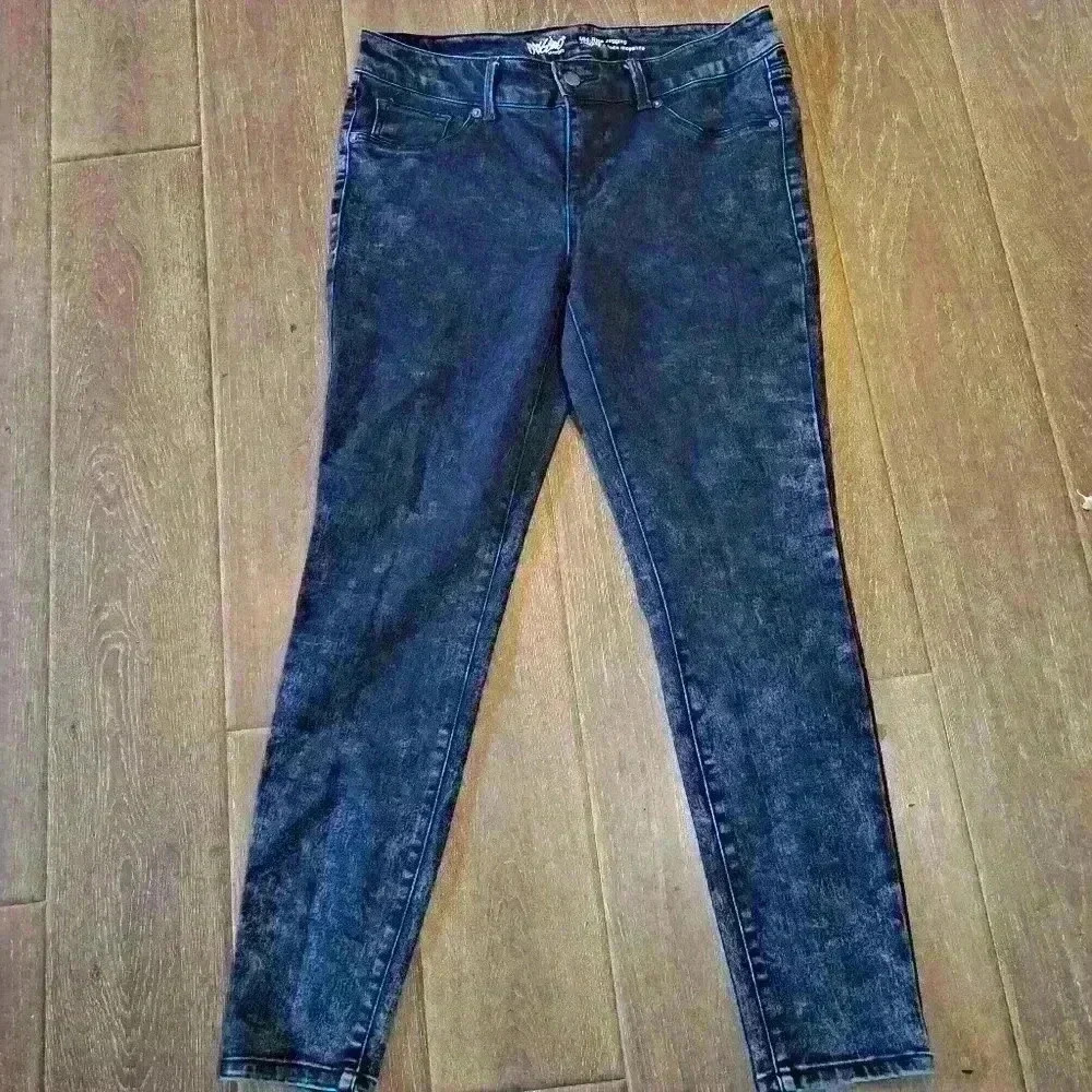 Mossimo Mid-Rise Jeggings 12/31